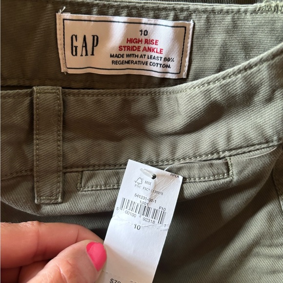 GAP -New with Tags High Rise Stride Wide Ankle Pants - Green - Picture 4 of 4